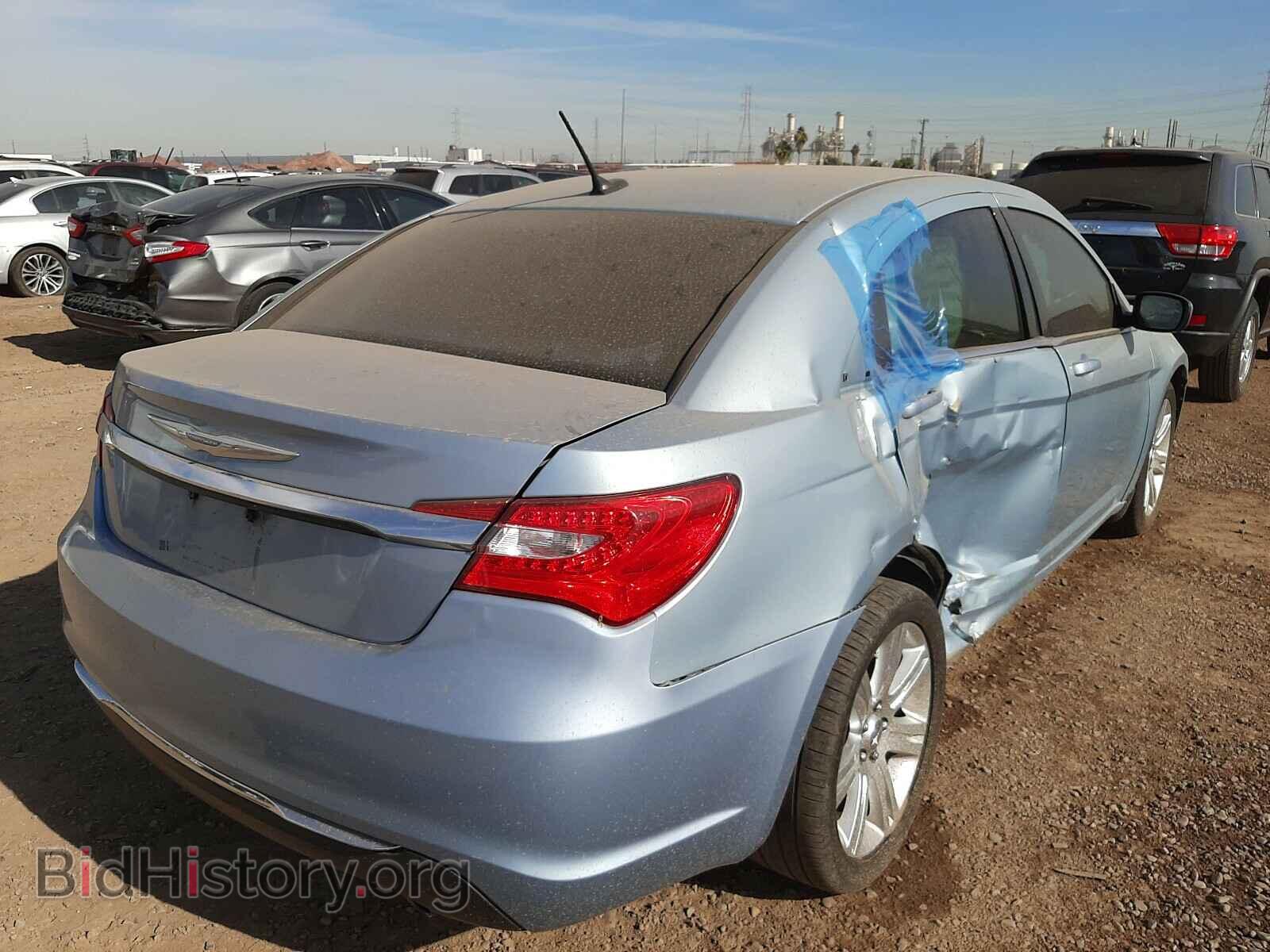 2012 CHRYSLER 200 - VIN: 1C3CCBBG2CN188929 - Фото 4