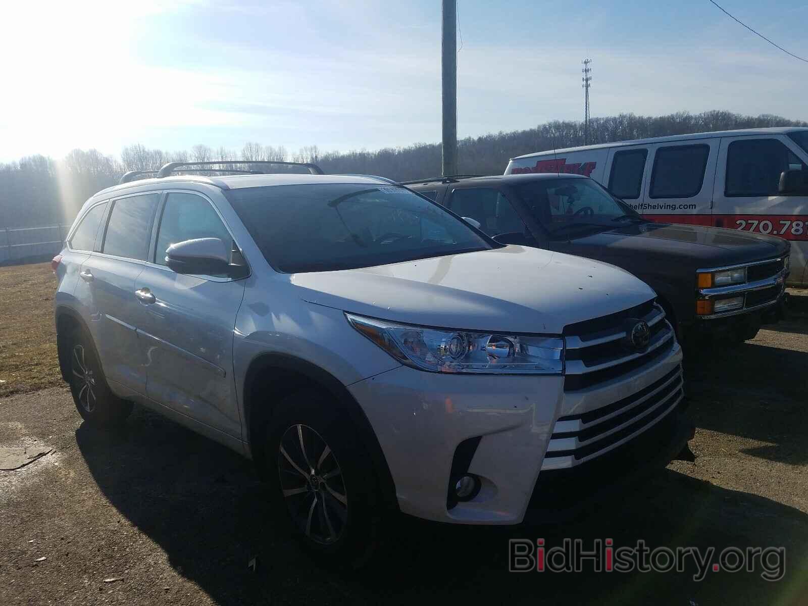 Photo 5TDJZRFH9JS808633 - TOYOTA HIGHLANDER 2018