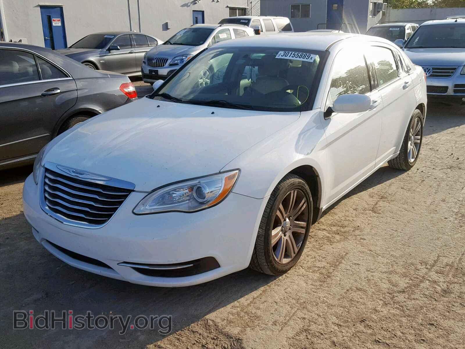 2013 CHRYSLER 200 - VIN: 1C3CCBAB5DN761720 - Photo 2