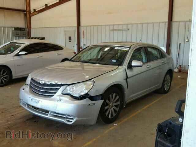 2010 CHRYSLER SEBRING - VIN: 1C3CC5FB2AN232697 - Photo 2