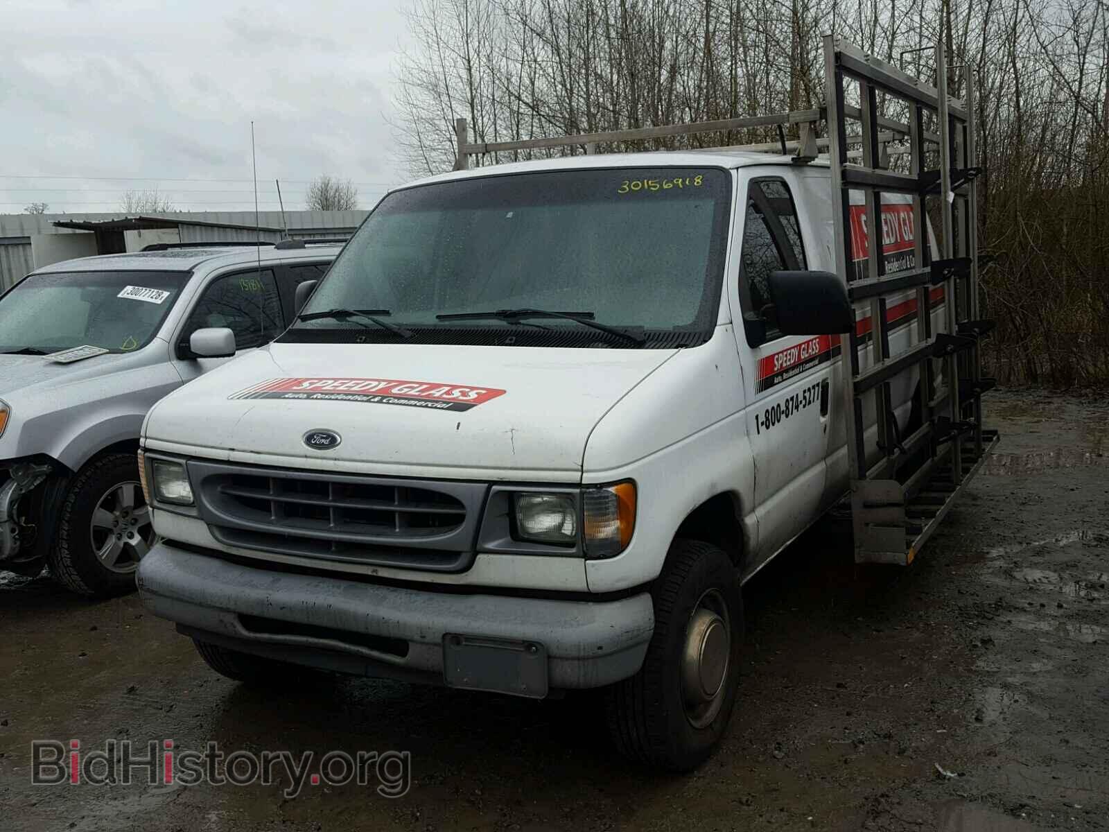 2000 FORD ECONOLINE - VIN: 1FTNE24L5YHA70596 - Photo 2