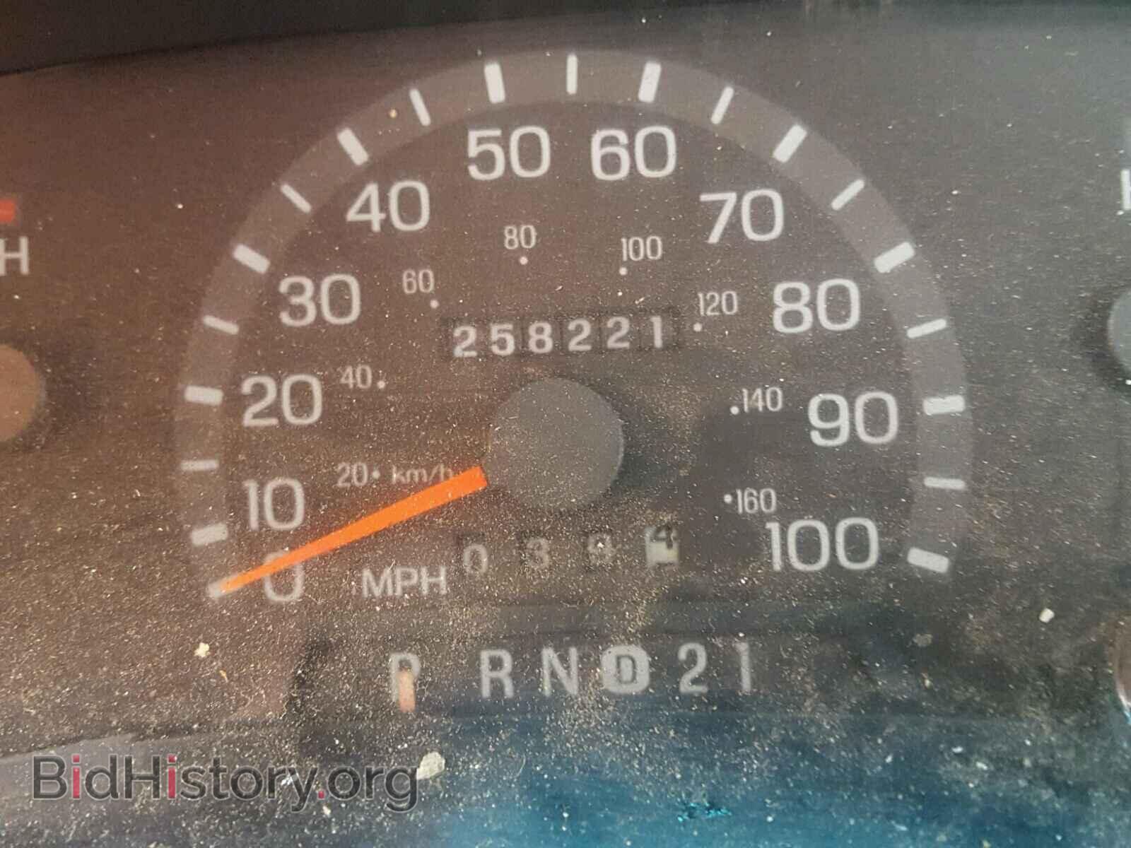 2000 FORD ECONOLINE - VIN: 1FTNE24L5YHA70596 - Photo 8