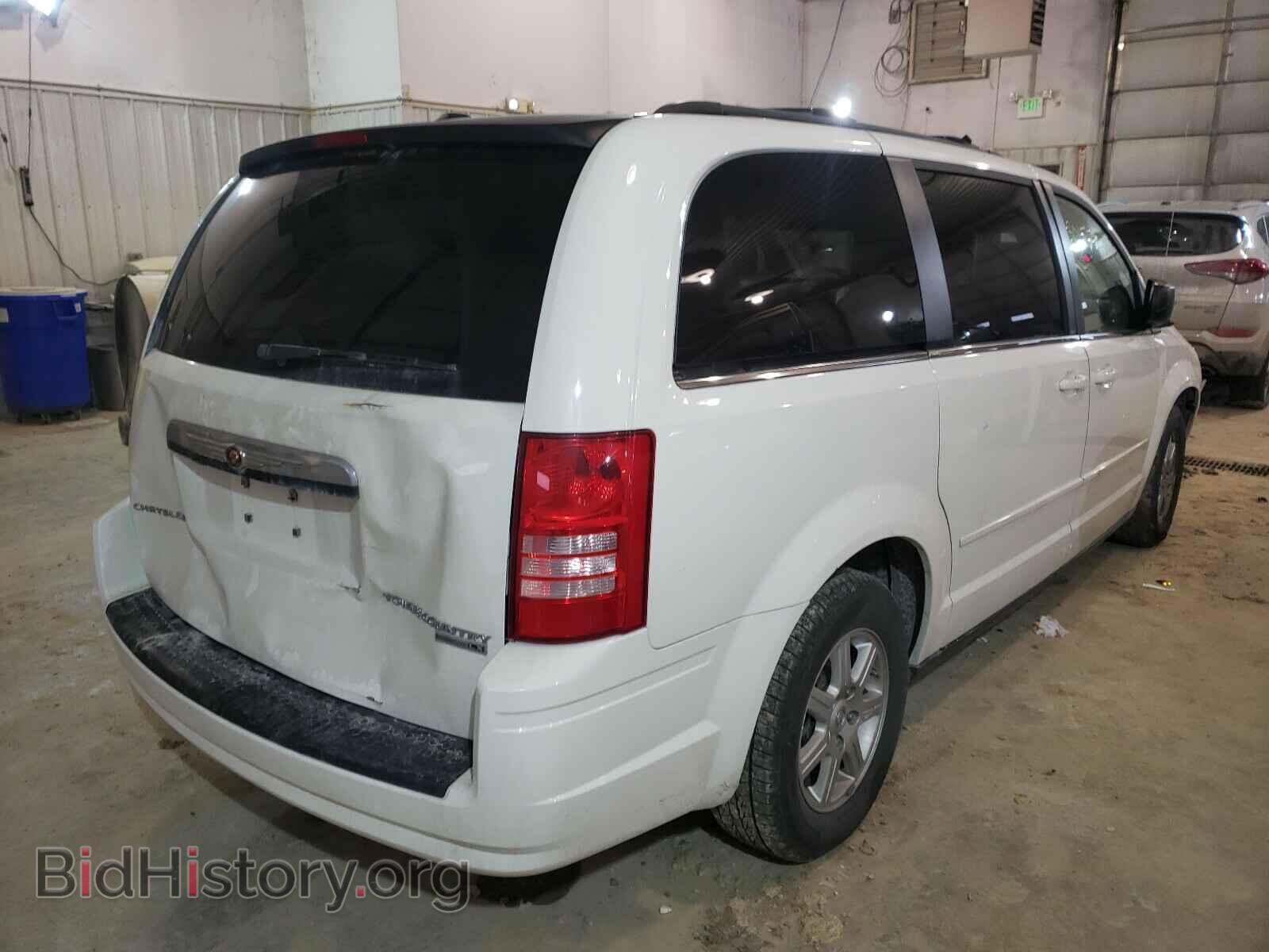2010 CHRYSLER MINIVAN - VIN: 2A4RR2D18AR456504 - Photo 4