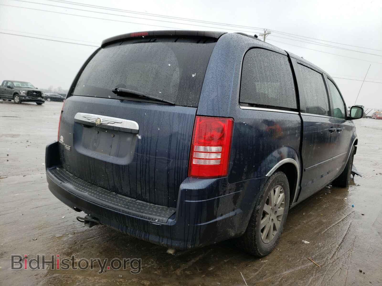 2008 CHRYSLER MINIVAN - VIN: 2A8HR54P58R662499 - Фото 4