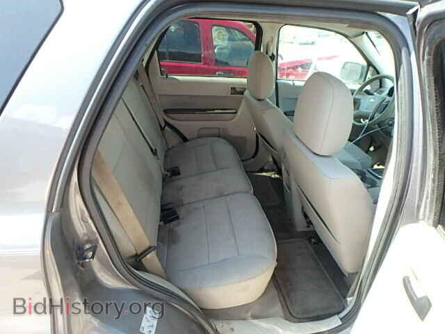 2011 FORD ESCAPE - VIN: 1FMCU0D76BKC21940 - Photo 6