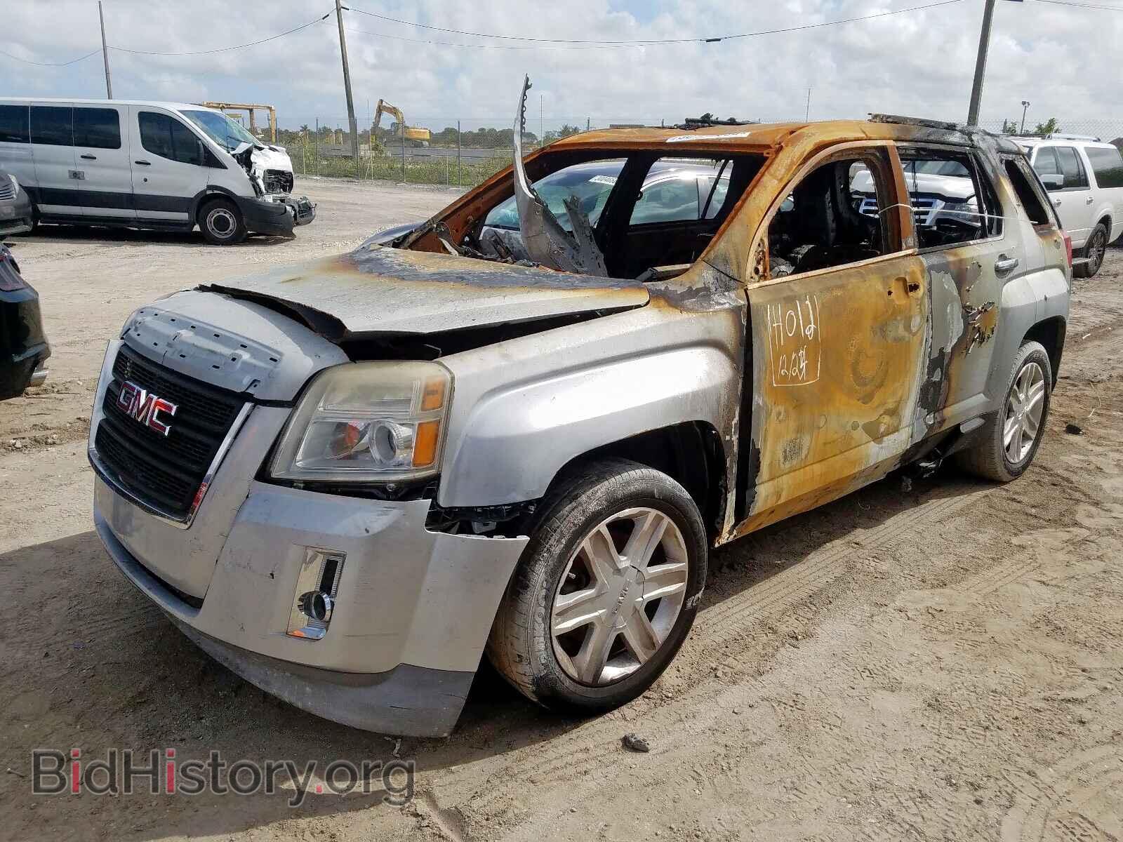 2011 GMC TERRAIN - VIN: 2CTALUEC0B6363466 - Photo 2