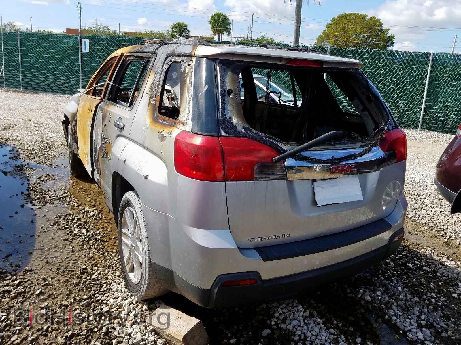 2011 GMC TERRAIN - VIN: 2CTALUEC0B6363466 - Photo 3