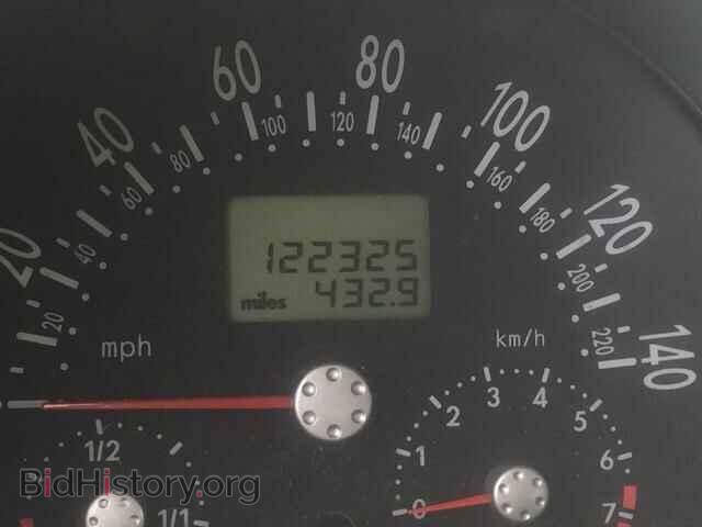 2000 VOLKSWAGEN BEETLE - VIN: 3VWCA21C1YM405546 - Фото 8