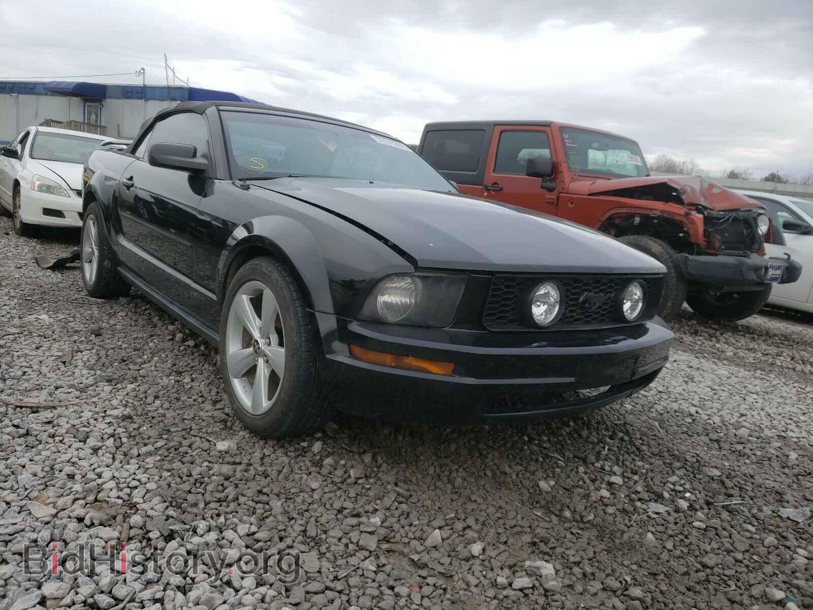 Photo 1ZVFT84N975297947 - FORD MUSTANG 2007