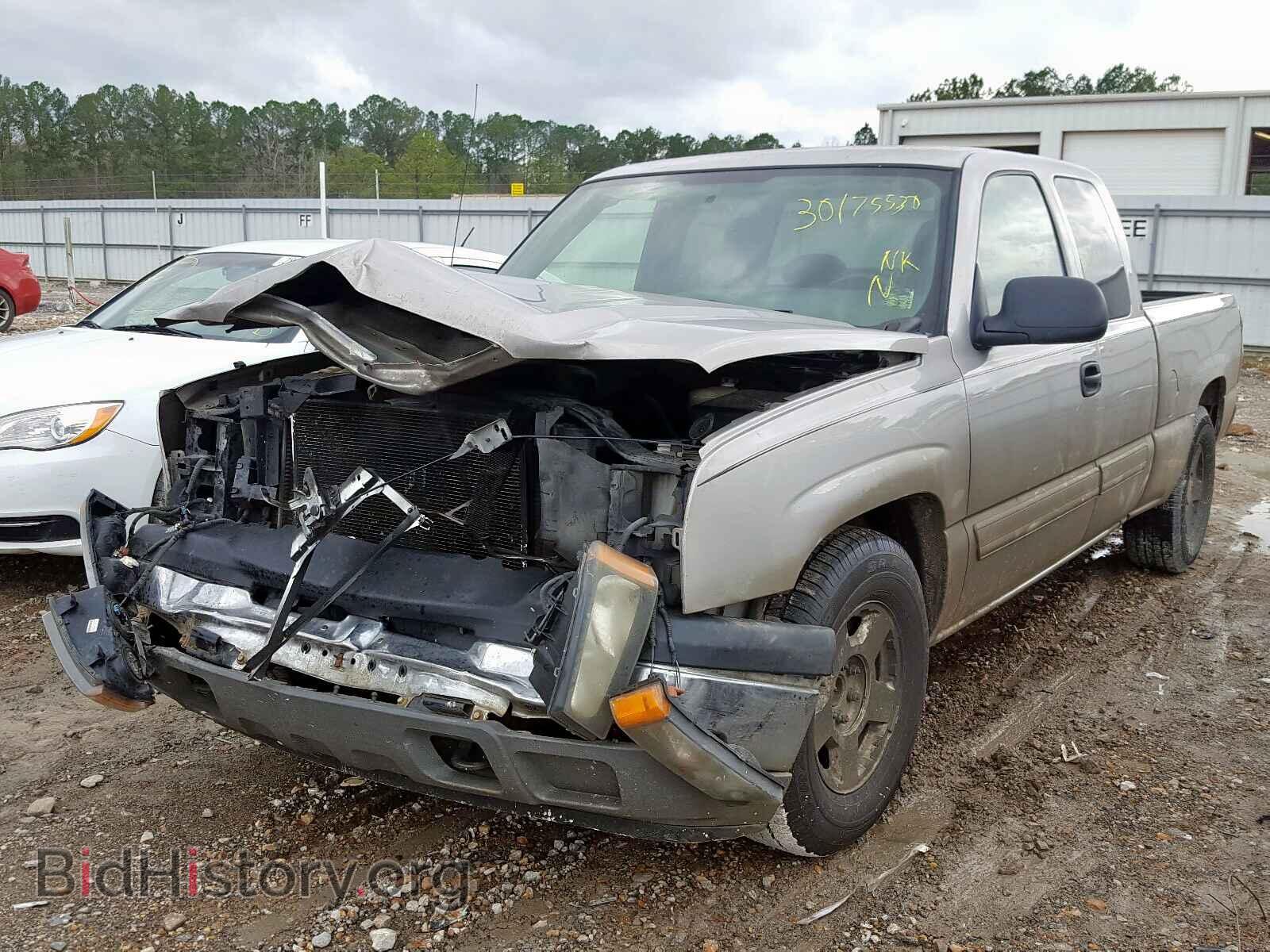 2005 CHEVROLET SILVERADO - VIN: 2GCEC19V051108647 - Фото 2