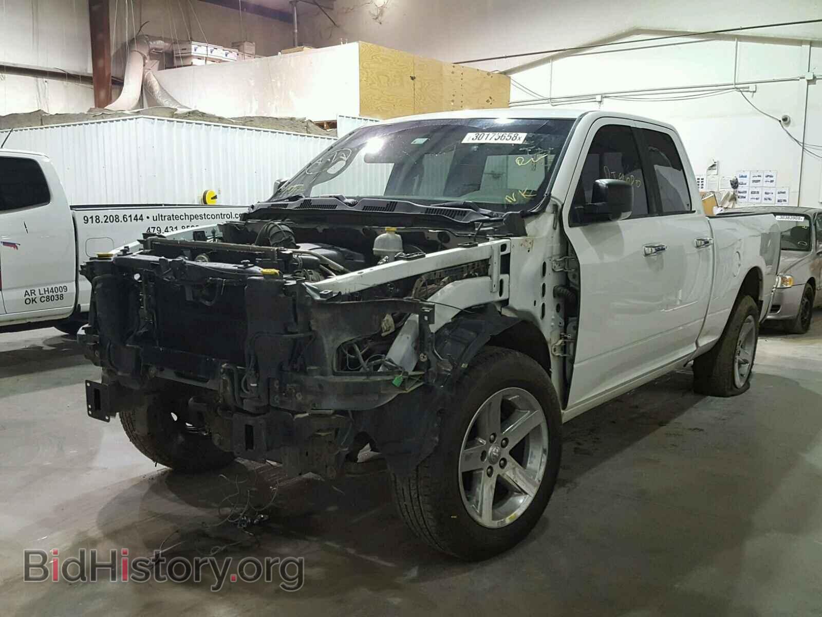 2011 DODGE RAM 1500 - VIN: 1D7RV1GT1BS607973 - Фото 2