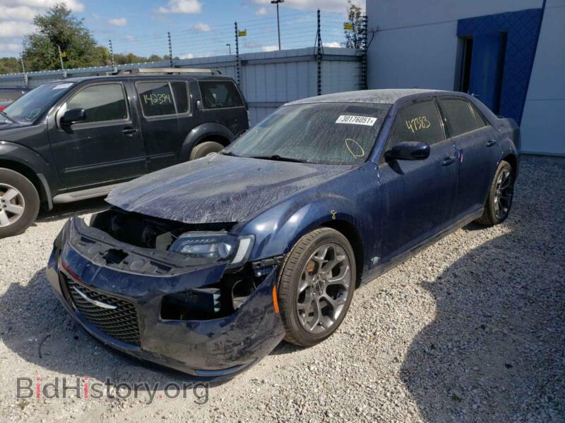 2017 Chrysler 300 (VIN 2C3CCABG4HH621712) — фото 2 из 10