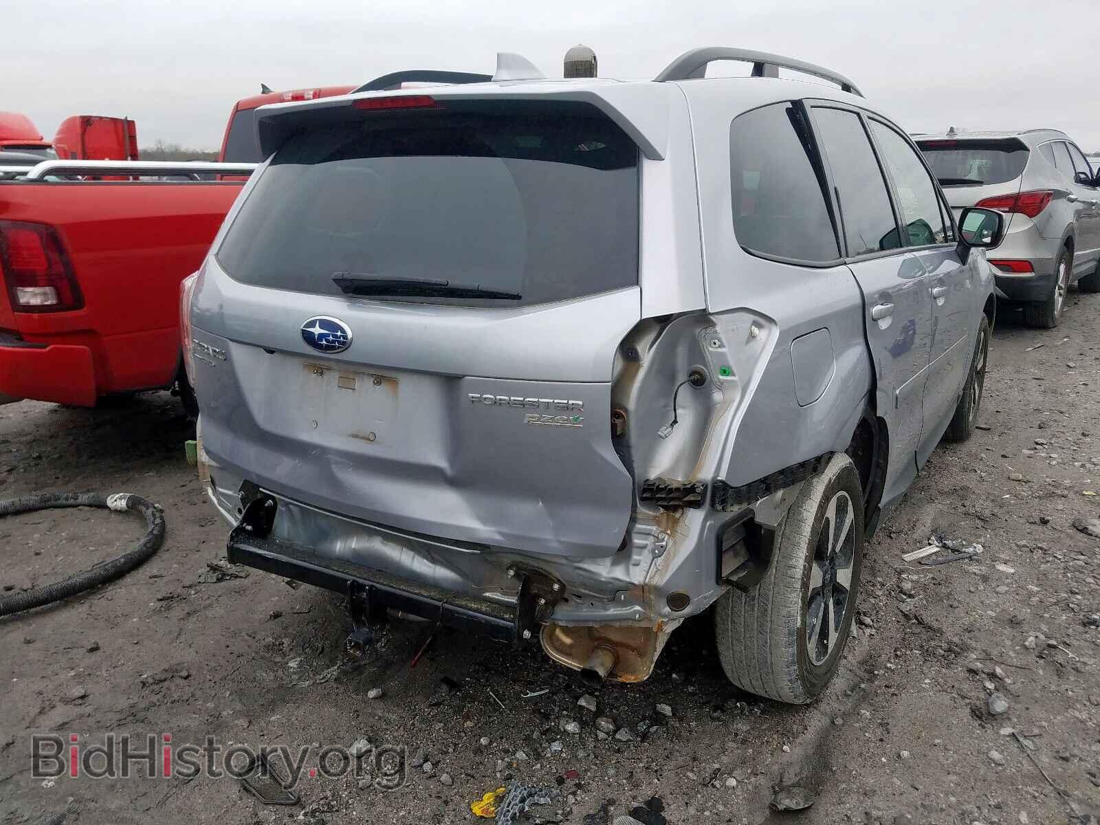 2017 SUBARU FORESTER - VIN: JF2SJAECXHH543188 - Фото 4