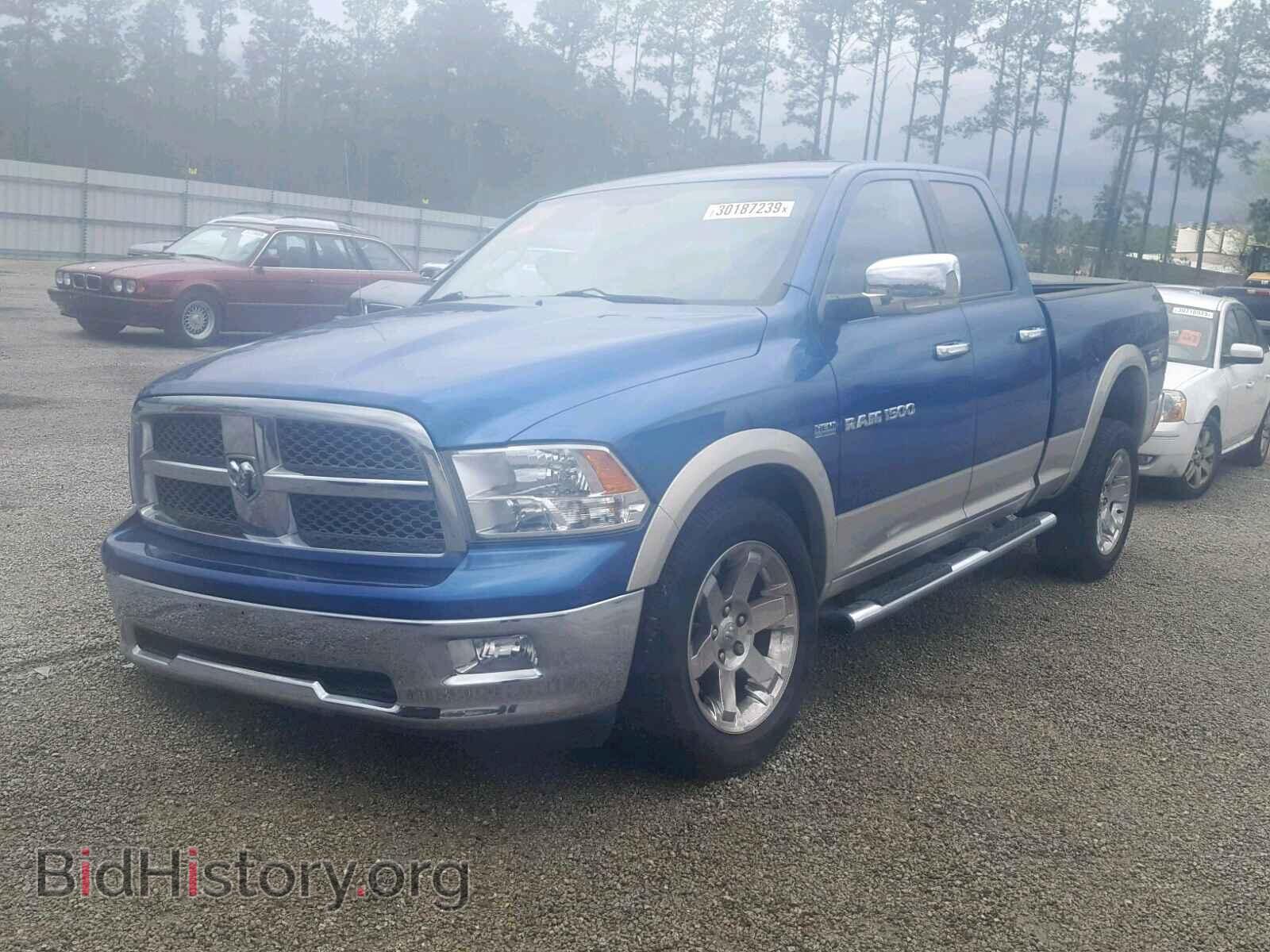 2011 DODGE RAM 1500 - VIN: 1D7RV1GT9BS622172 - Фото 2