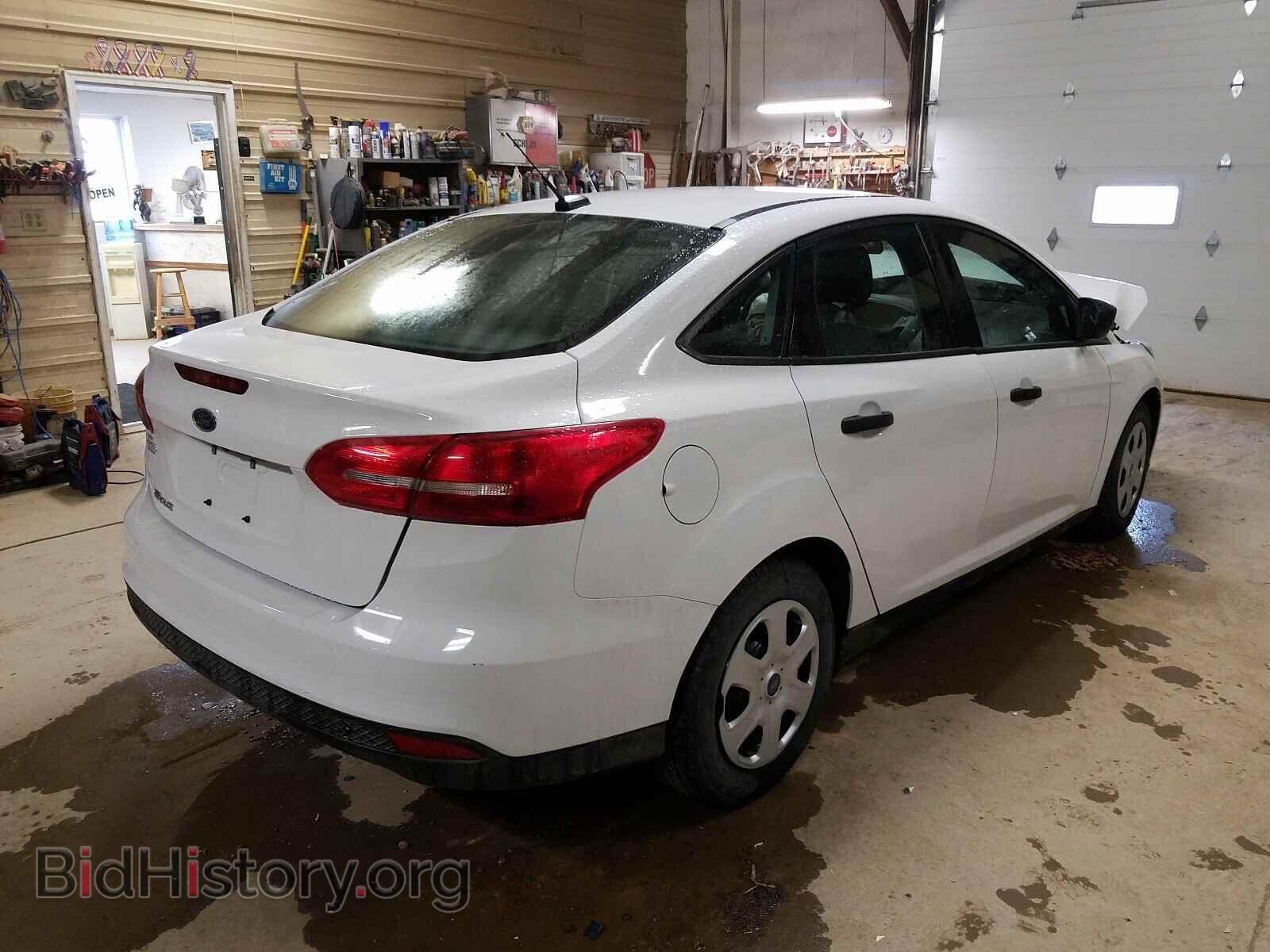 2017 FORD FOCUS - VIN: 1FADP3E23HL250504 - Фото 4