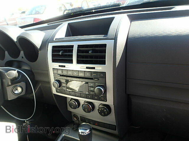 2008 DODGE NITRO - VIN: 1D8GU28K68W272938 - Photo 9