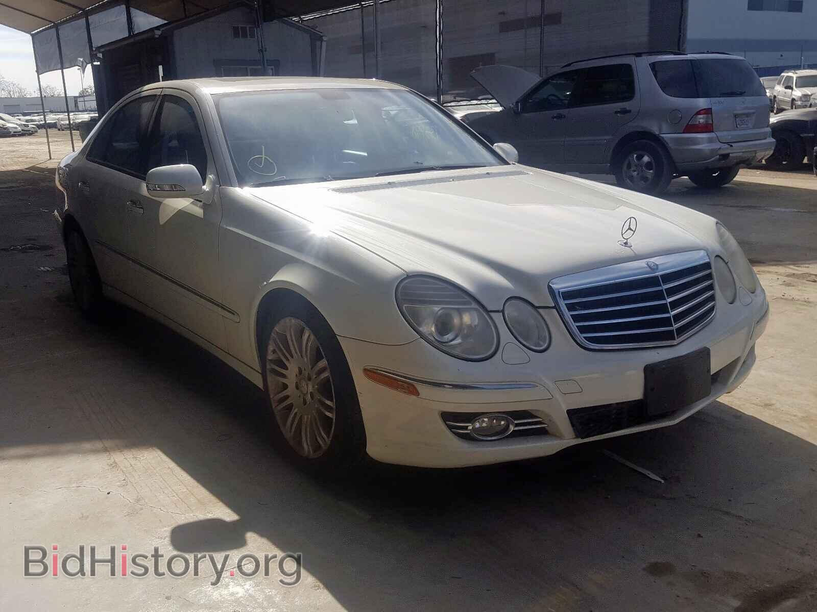 Photo WDBUF56X88B255222 - MERCEDES-BENZ E CLASS 2008