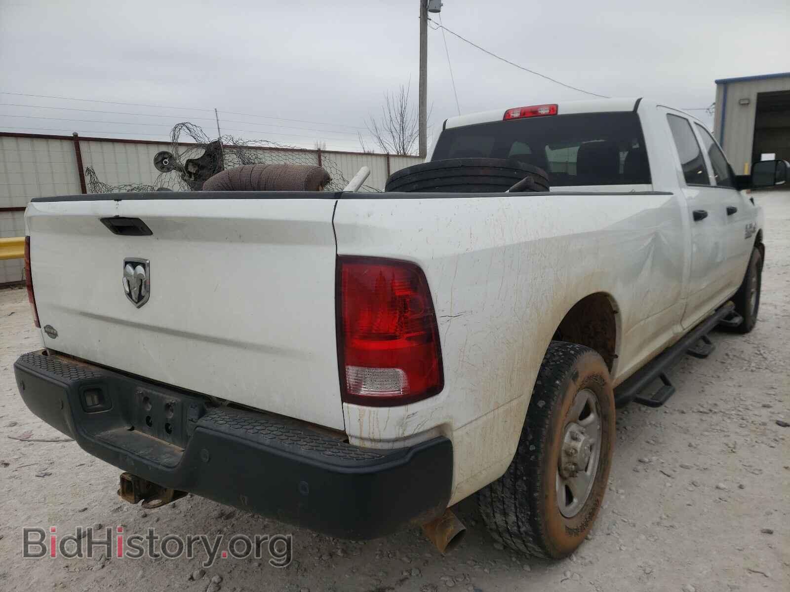 2017 RAM 2500 - VIN: 3C6UR4HL2HG711582 - Фото 4