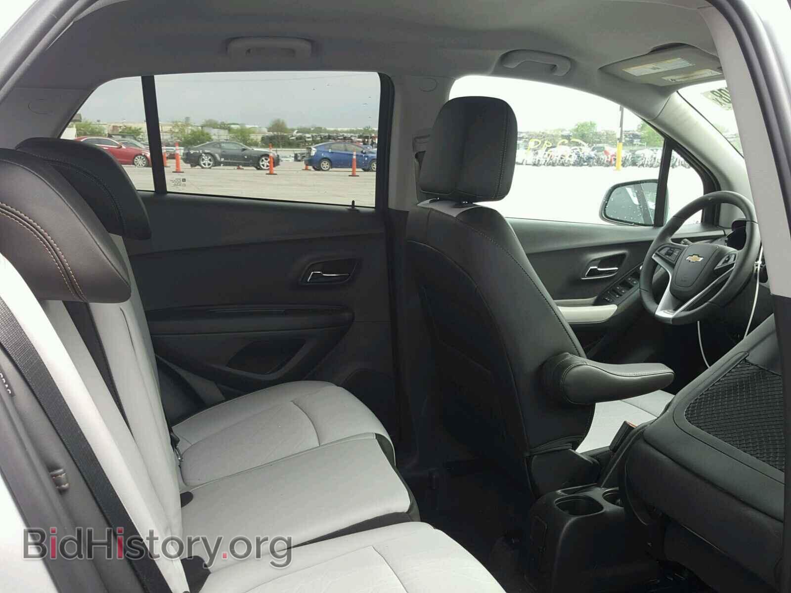 2017 CHEVROLET TRAX - VIN: 3GNCJLSB3HL290492 - Фото 6