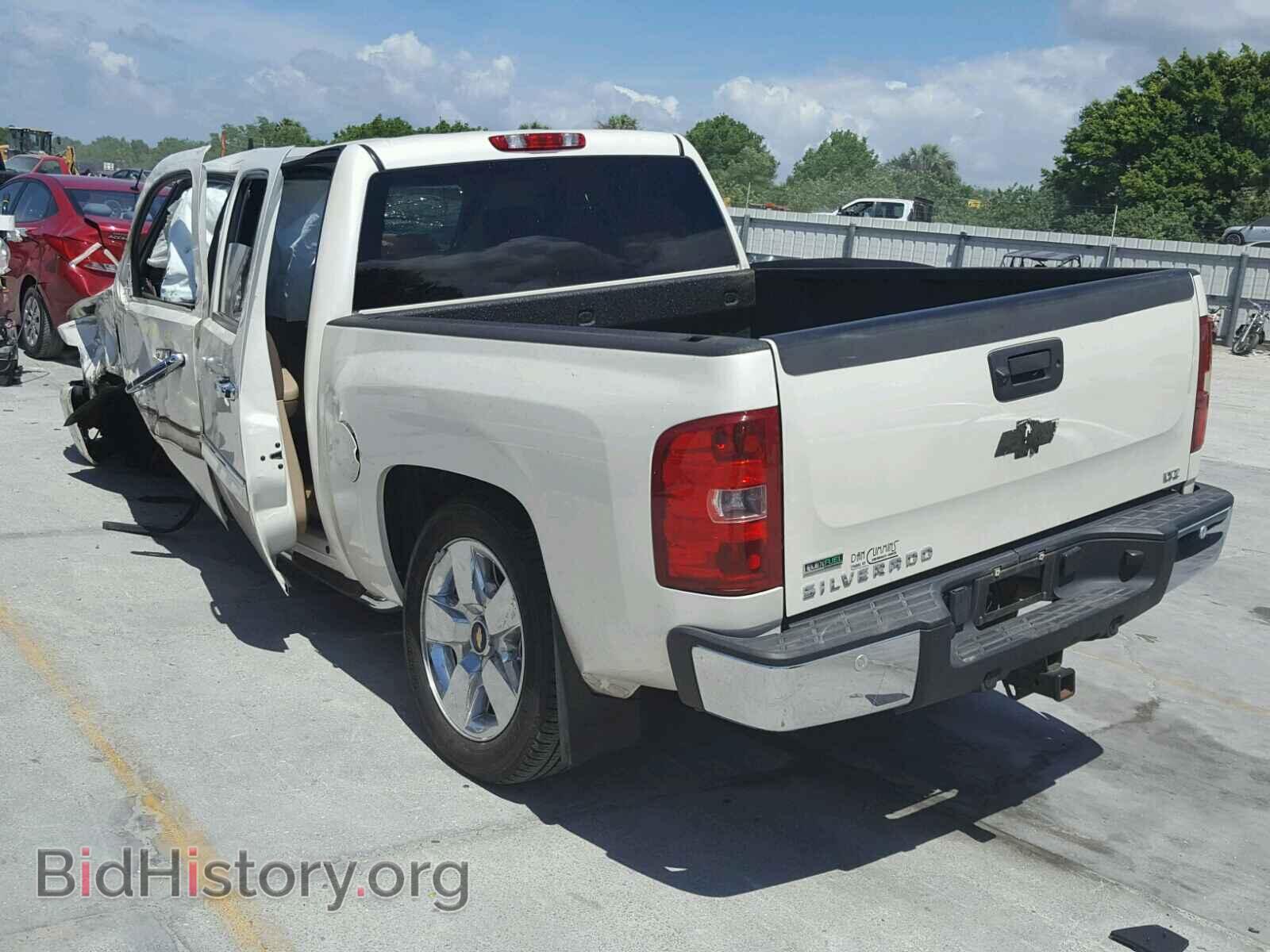2011 CHEVROLET SILVERADO - VIN: 3GCPKTE31BG184957 - Фото 3