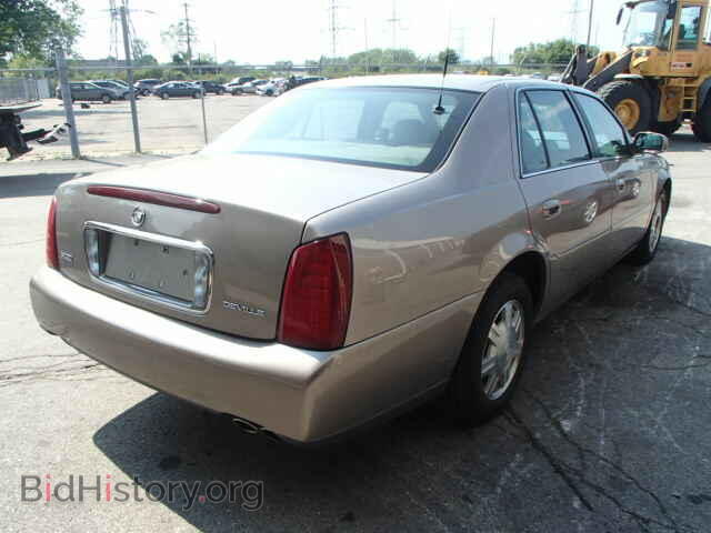 2004 CADILLAC DEVILLE - VIN: 1G6KD54Y94U219812 - Photo 4