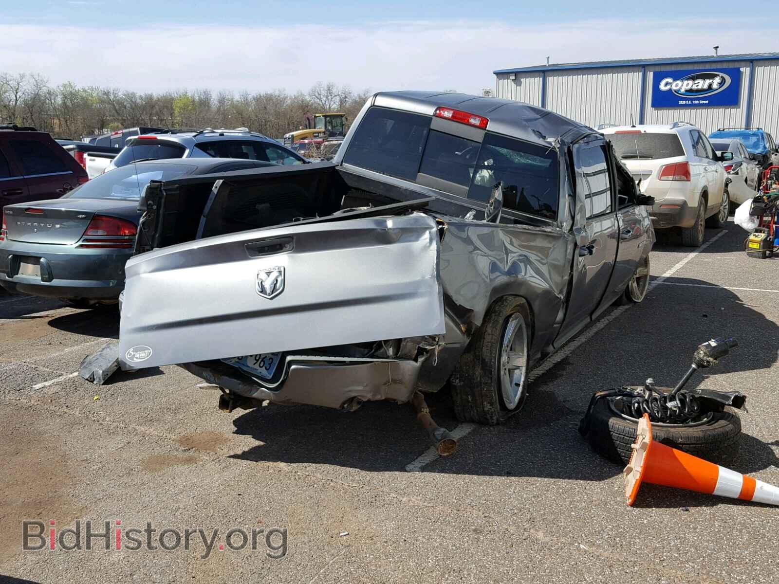 2010 DODGE RAM 1500 - VIN: 1D7RB1CT1AS178475 - Фото 4