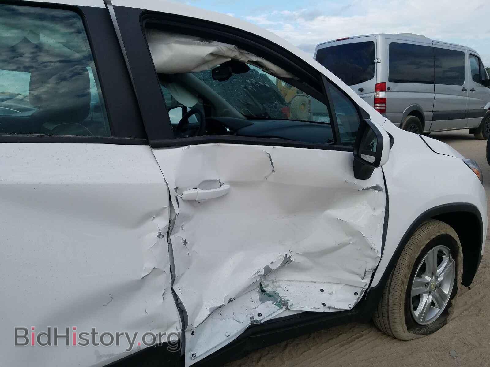 2020 CHEVROLET TRAX - VIN: 3GNCJKSB3LL234295 - Фото 9