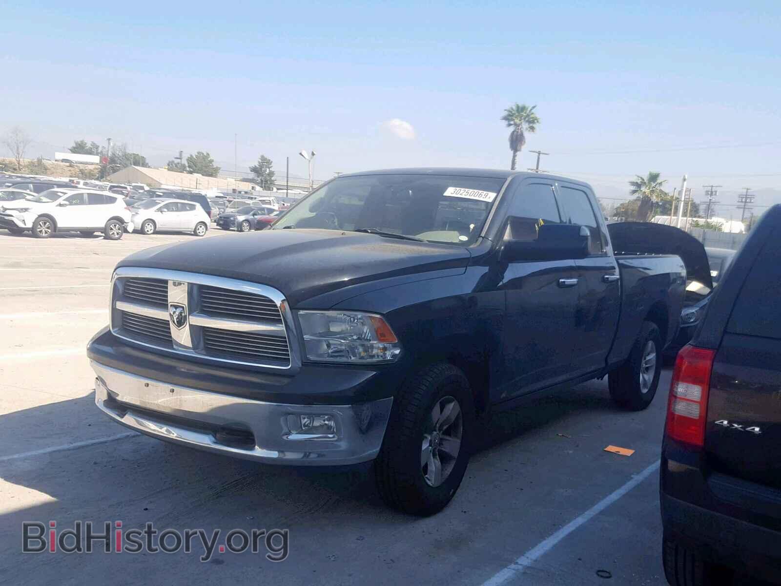2010 DODGE RAM 1500 - VIN: 1D7RB1GT3AS147657 - Фото 2