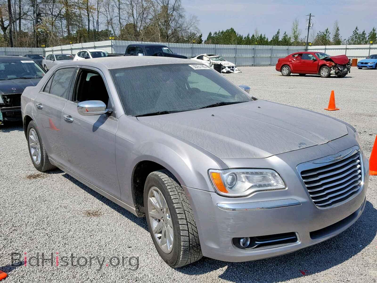 Photo 2C3CA5CG2BH546088 - CHRYSLER 300 2011