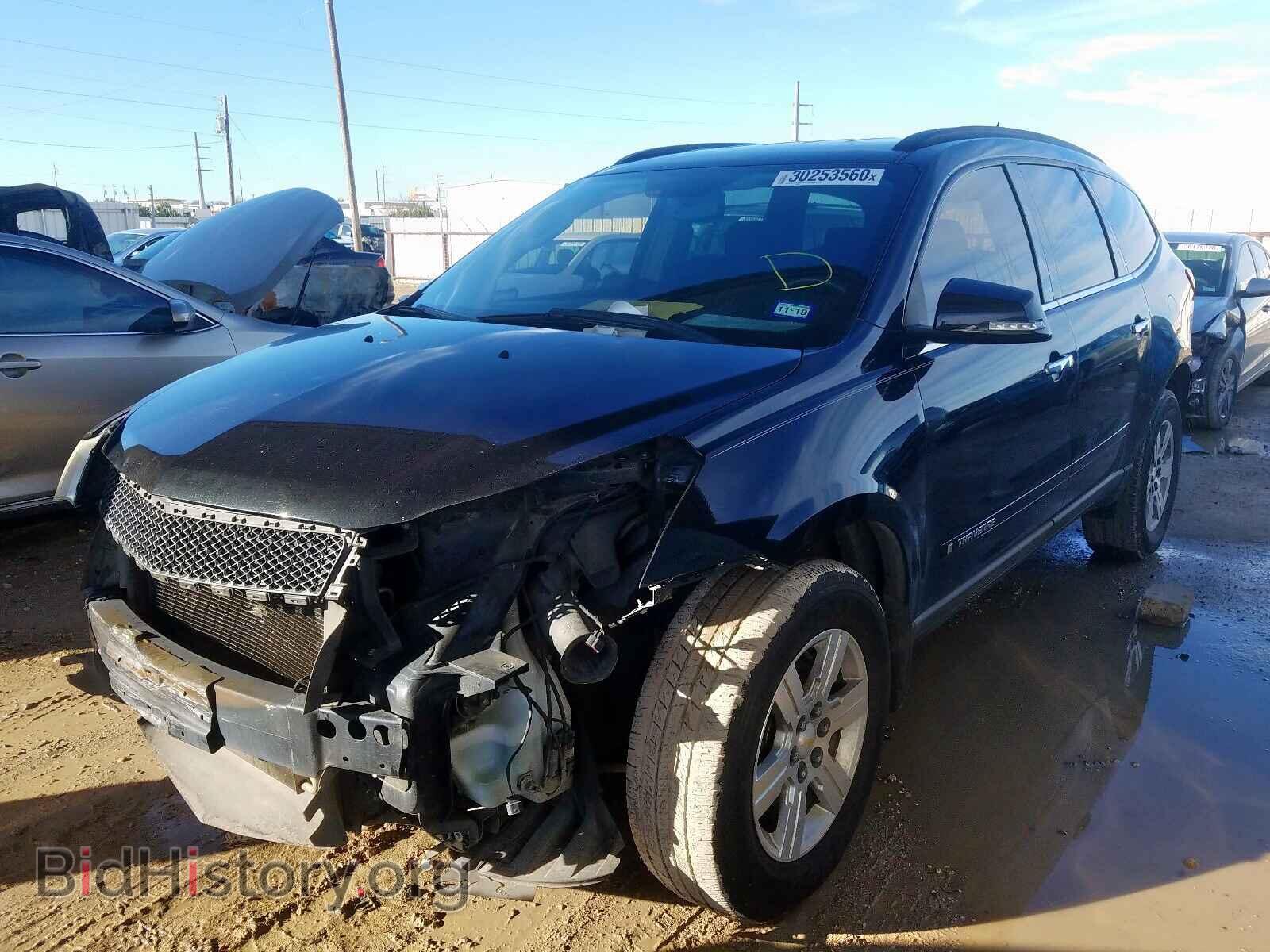 2009 CHEVROLET TRAVERSE - VIN: 1GNER23D09S170227 - Фото 2