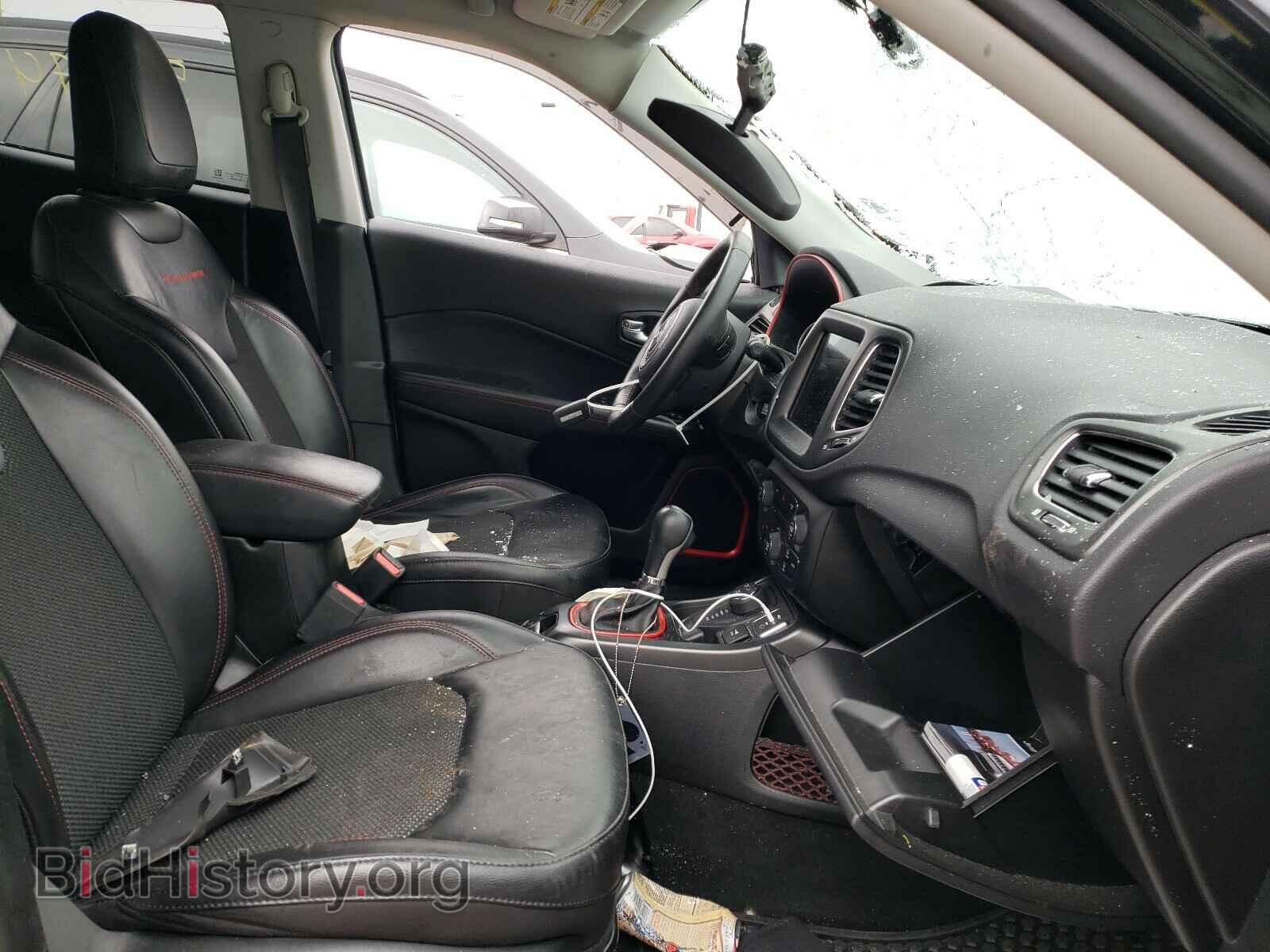 2019 JEEP COMPASS - VIN: 3C4NJDDB8KT744683 - Фото 5