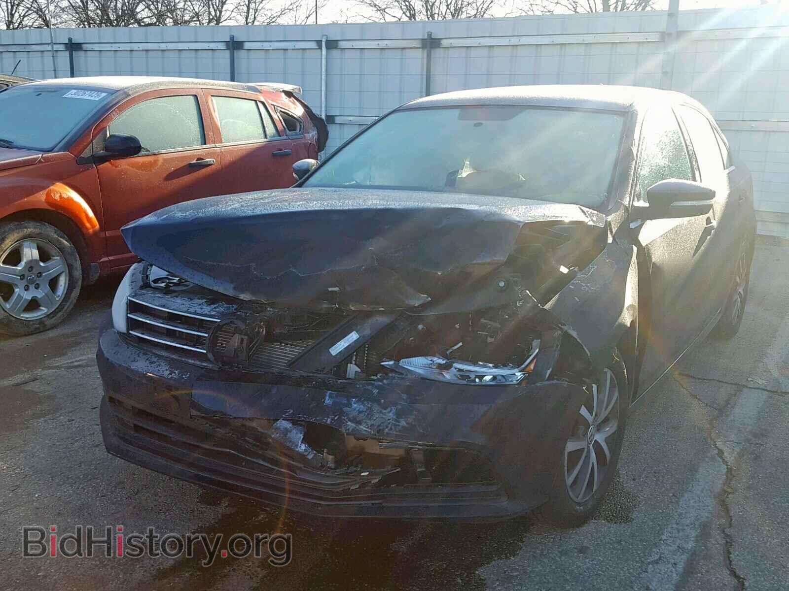 2017 VOLKSWAGEN JETTA - VIN: 3VWDB7AJ4HM368408 - Фото 2