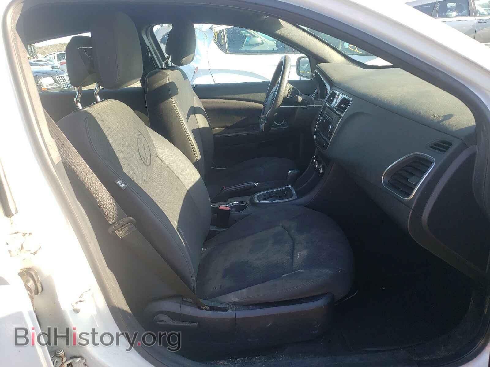2013 CHRYSLER 200 - VIN: 1C3CCBAB5DN568905 - Photo 5