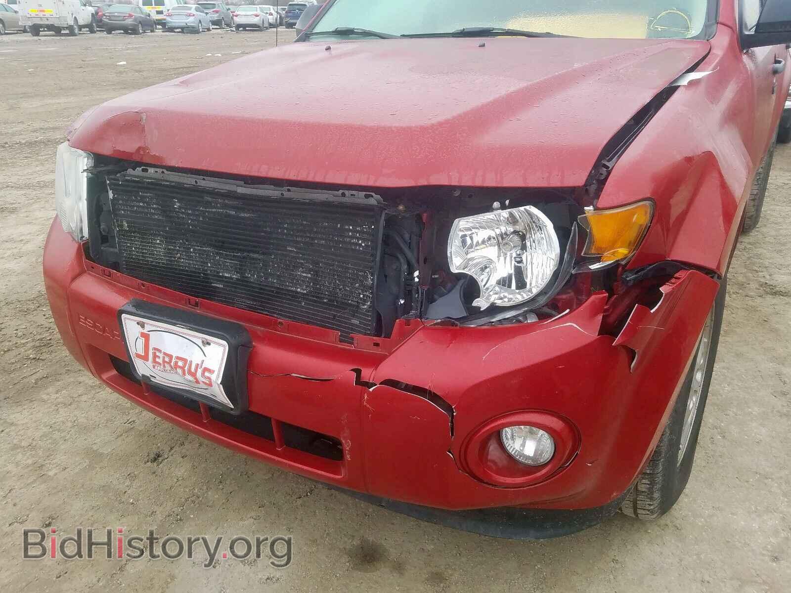 2011 FORD ESCAPE - VIN: 1FMCU0D76BKC19136 - Фото 9