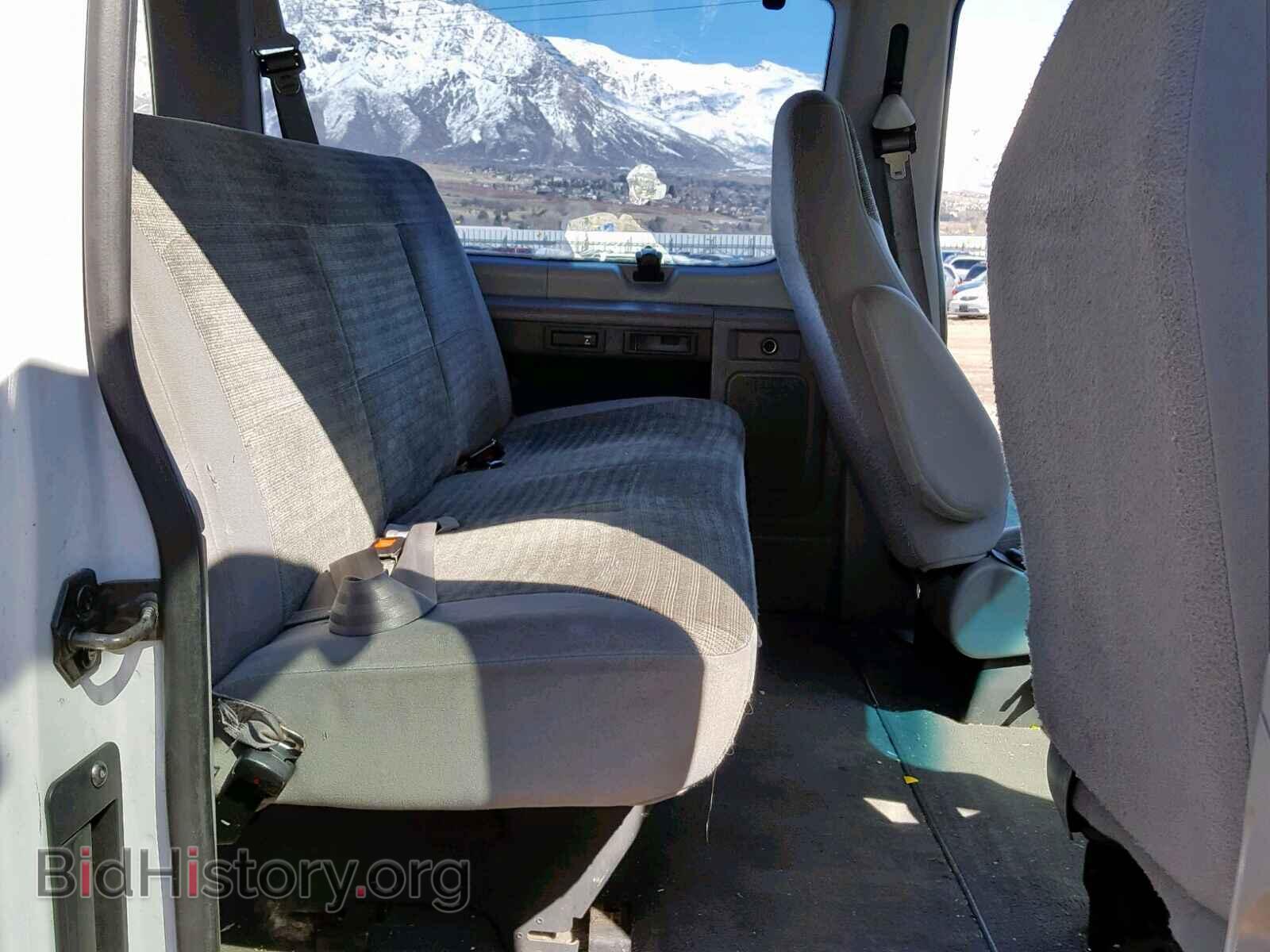 2004 FORD ECONOLINE - VIN: 1FBSS31L54HA43967 - Фото 6