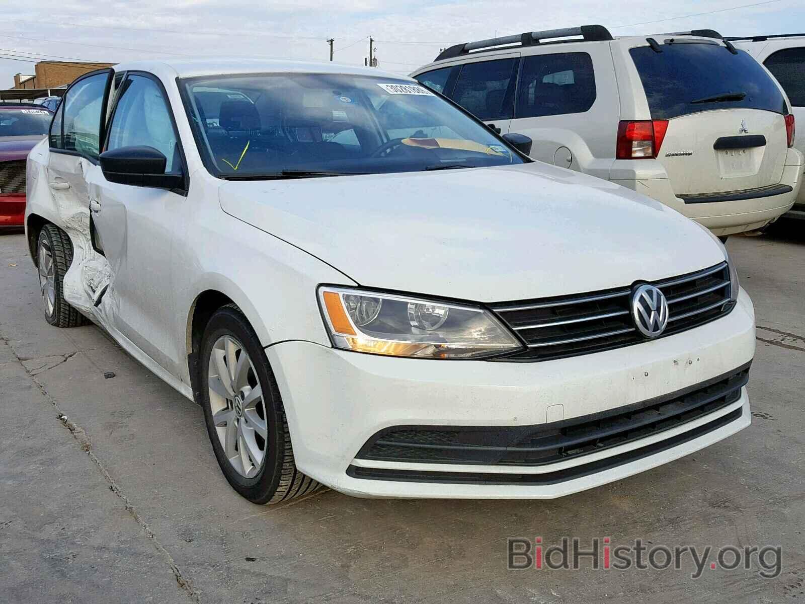 Фотография 3VWD17AJ1FM212696 - VOLKSWAGEN JETTA 2015