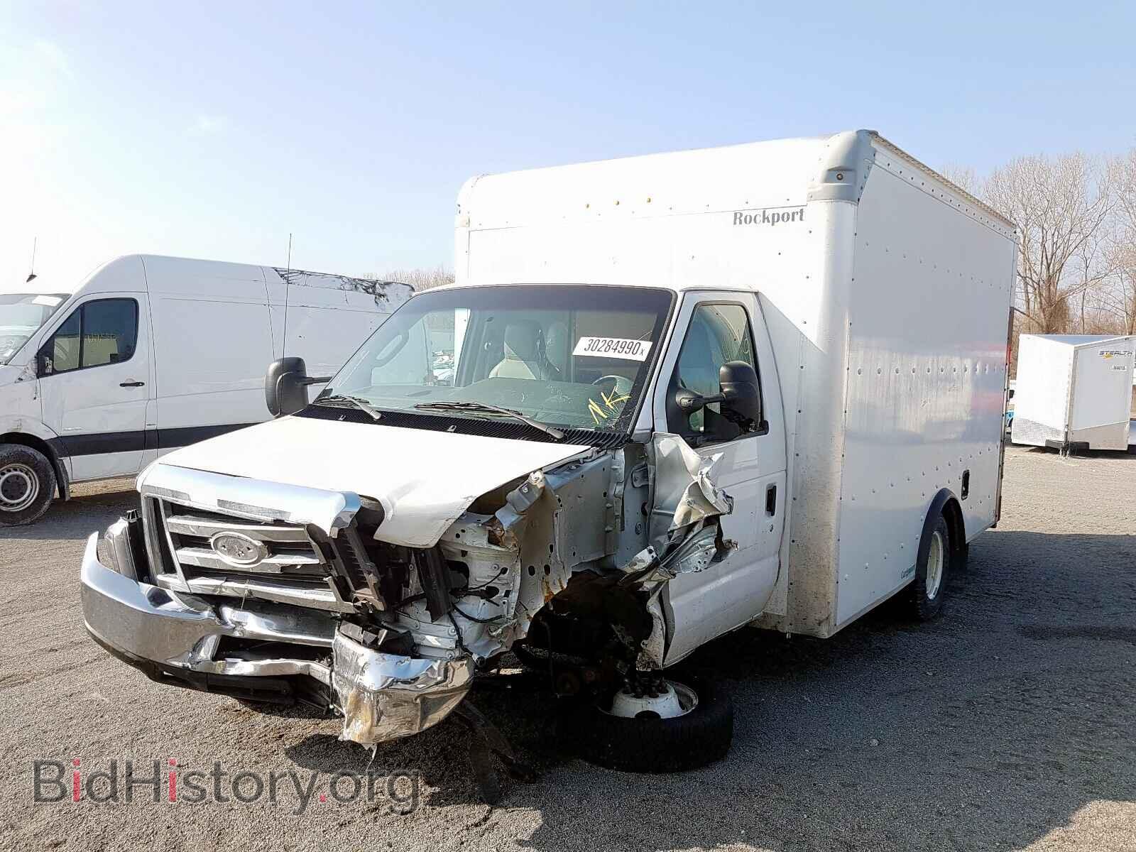 2017 FORD ECONOLINE - VIN: 1FDWE3F67HDC55642 - Фото 2