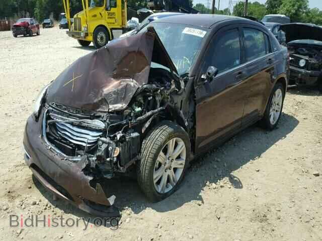 2013 CHRYSLER 200 - VIN: 1C3CCBAB4DN671670 - Фото 2