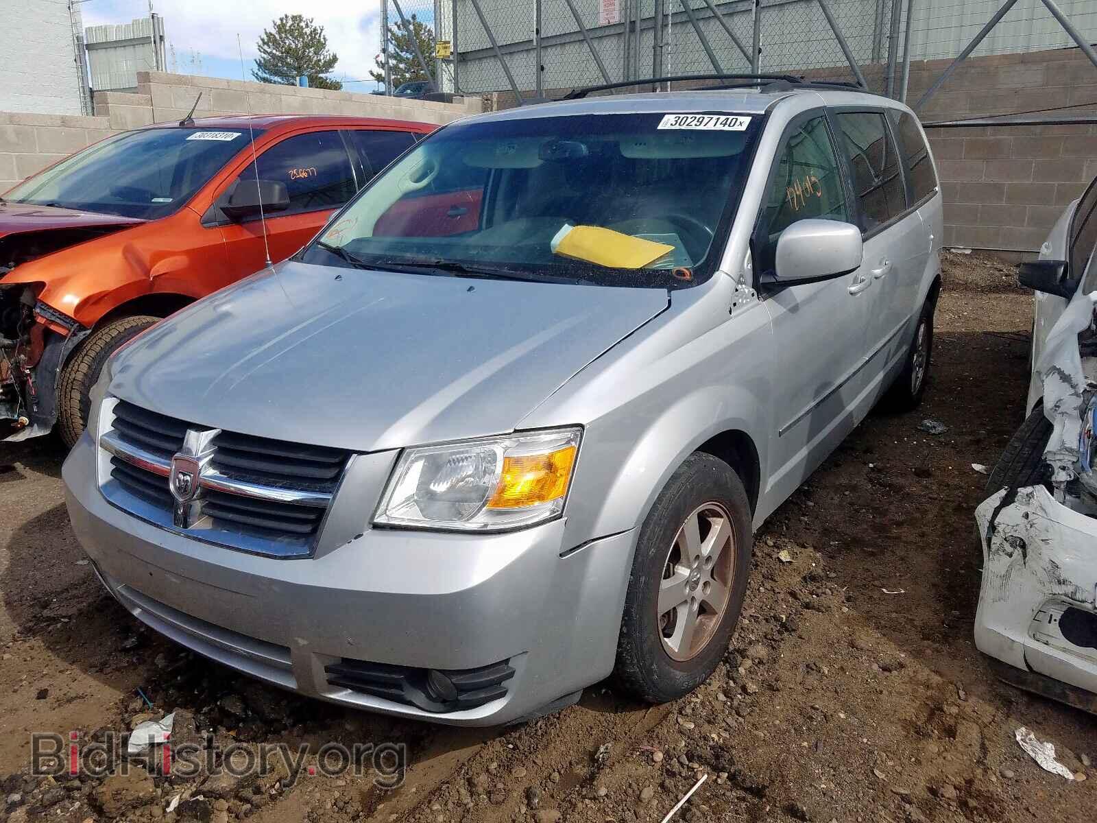 2010 DODGE CARAVAN - VIN: 2D4RN5D11AR154221 - Фото 2