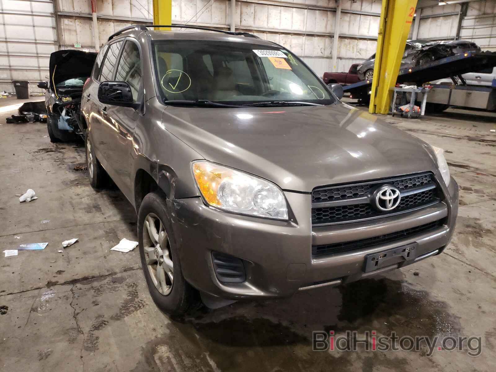 Photo 2T3BF4DV9BW125212 - TOYOTA RAV4 2011