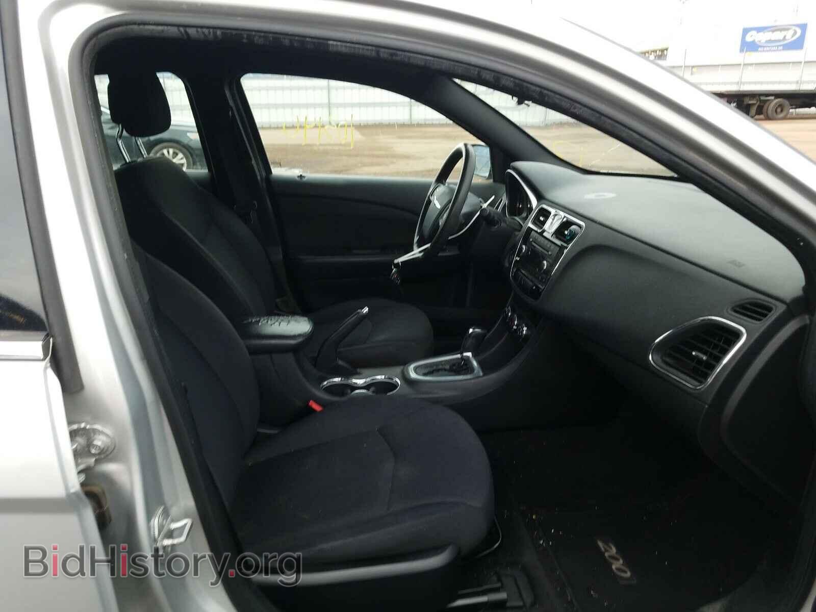 2012 CHRYSLER 200 - VIN: 1C3CCBAB0CN332001 - Фото 5