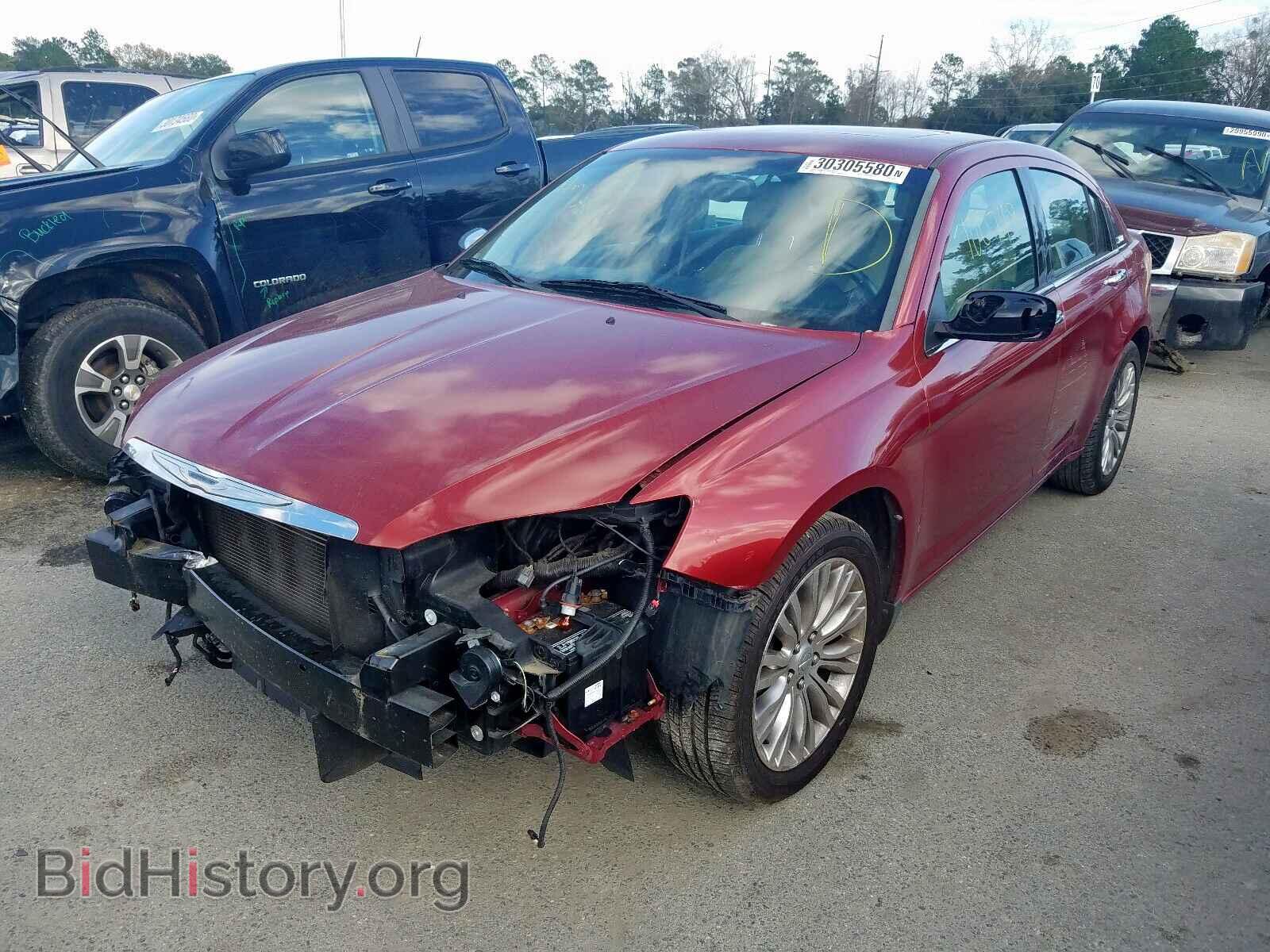 2011 CHRYSLER 200 - VIN: 1C3BC2FB8BN581343 - Фото 2