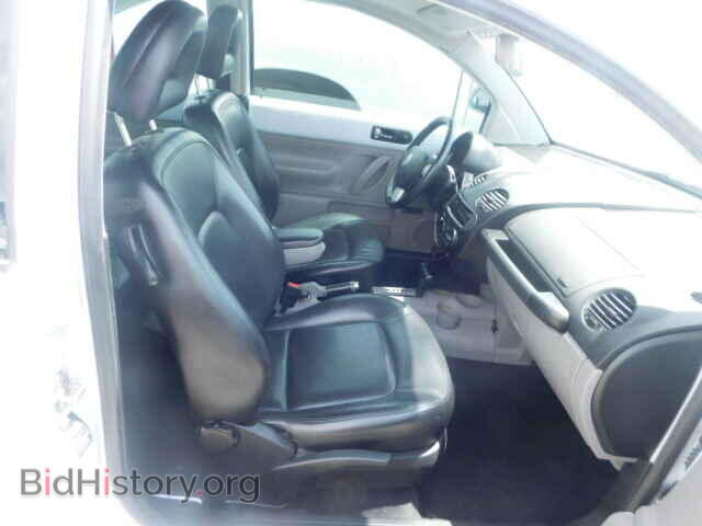 2000 VOLKSWAGEN BEETLE - VIN: 3VWCA21C7YM484835 - Фото 5