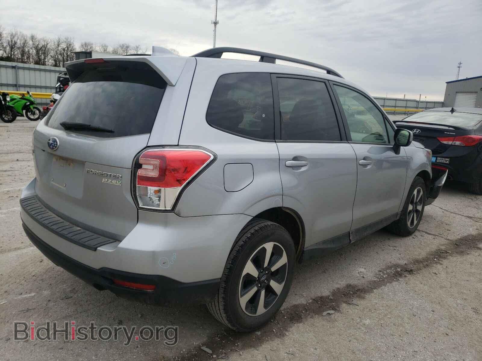 2017 SUBARU FORESTER - VIN: JF2SJAEC0HH519174 - Фото 4