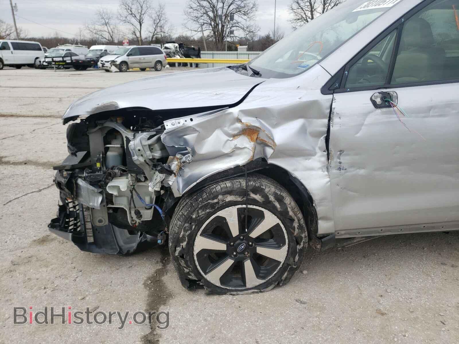 2017 SUBARU FORESTER - VIN: JF2SJAEC0HH519174 - Фото 9