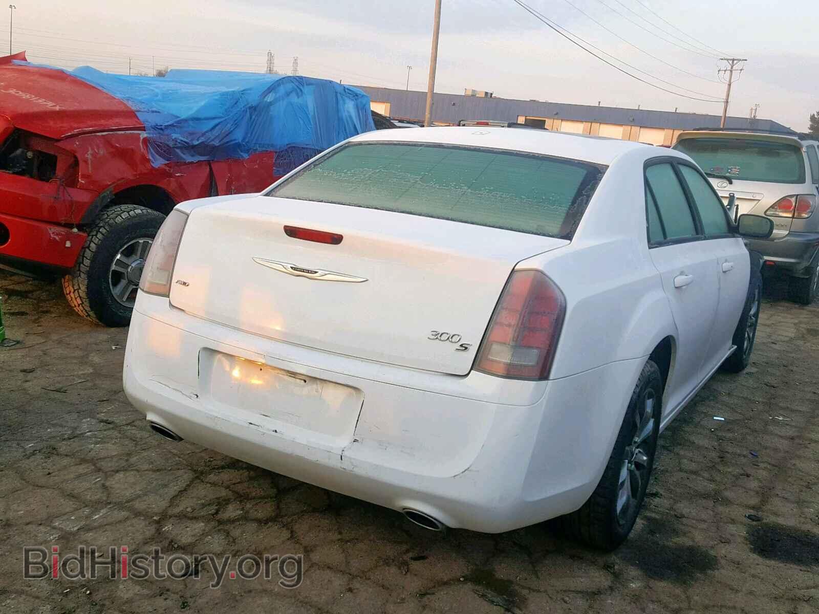 2014 CHRYSLER 300 - VIN: 2C3CCAGG6EH381860 - Фото 4