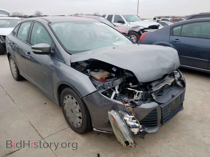 2013 Ford FOCUS Focus SE (VIN 1FADP3F23DL363894) — фото 1 из 10, Copart, повреждение: передняя часть