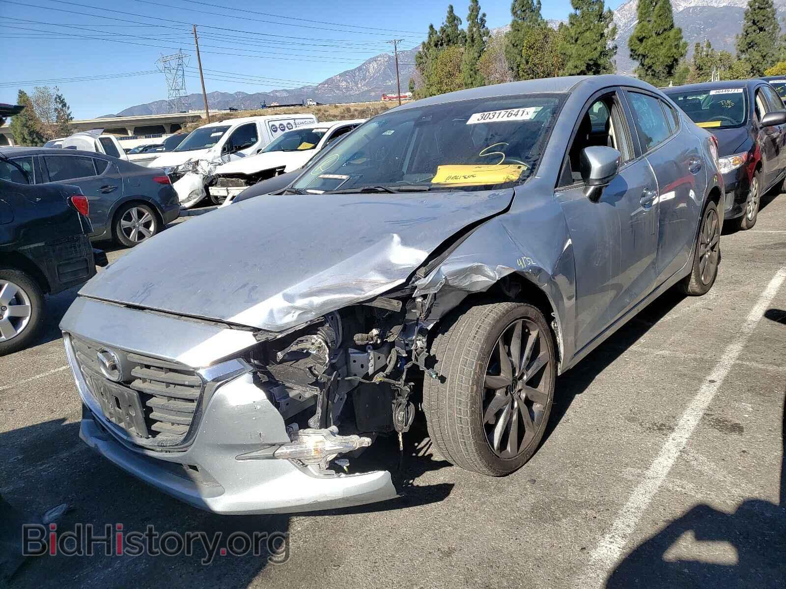2018 MAZDA 3 - VIN: 3MZBN1V34JM199584 - Фото 2