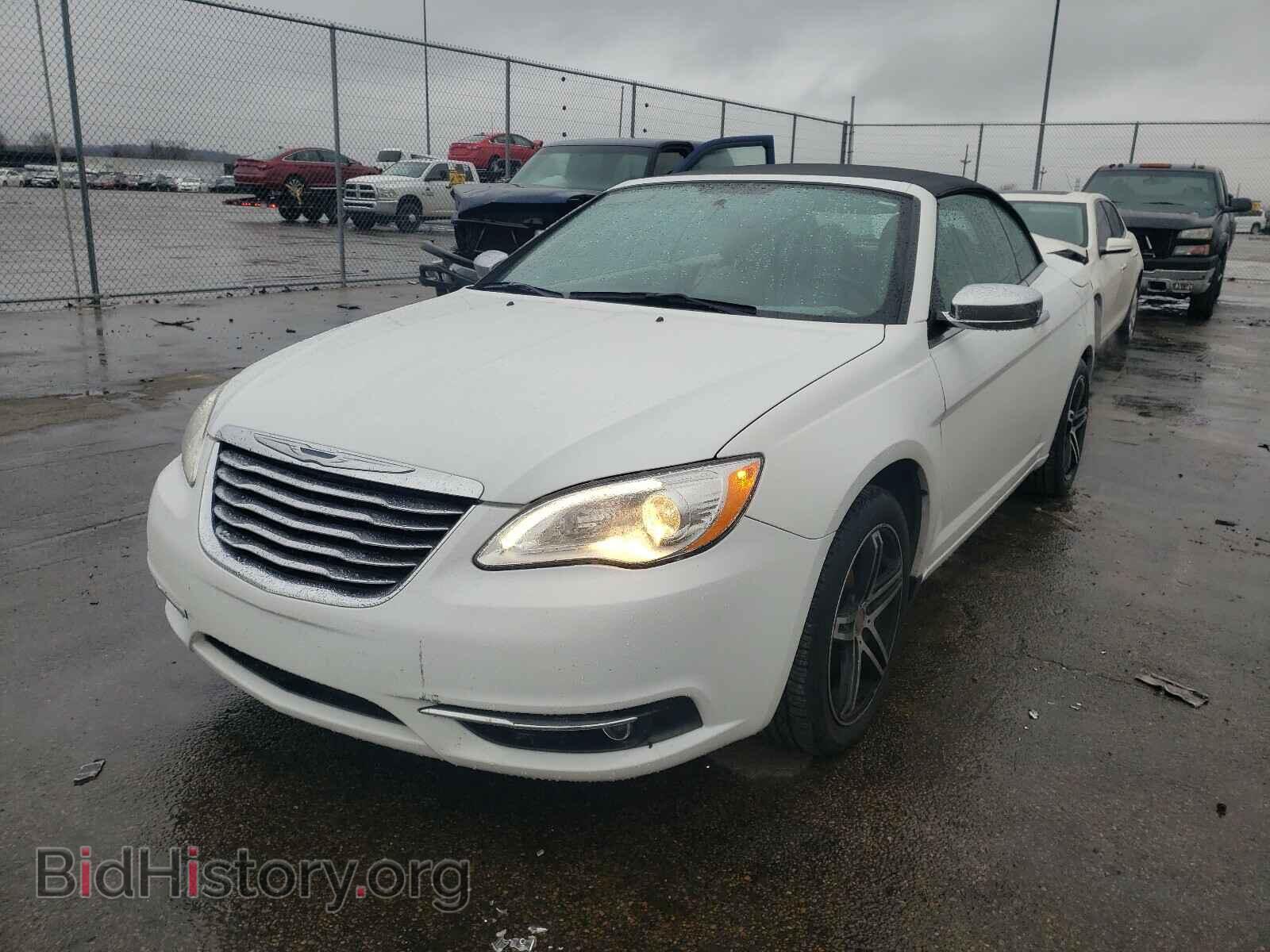 2013 CHRYSLER 200 - VIN: 1C3BCBFG8DN508858 - Фото 2