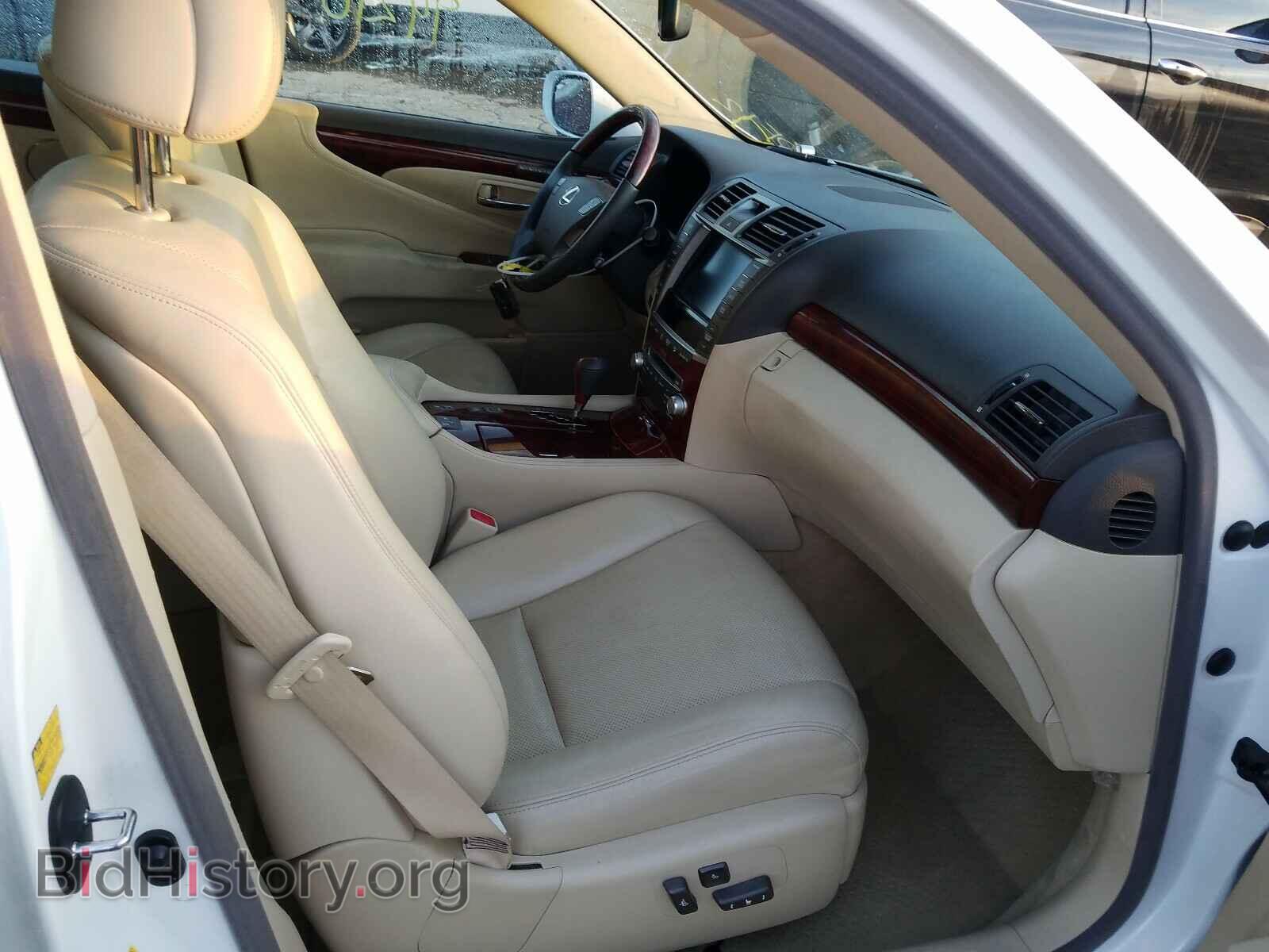2012 LEXUS LS460 - VIN: JTHBL5EFXC5109355 - Photo 5